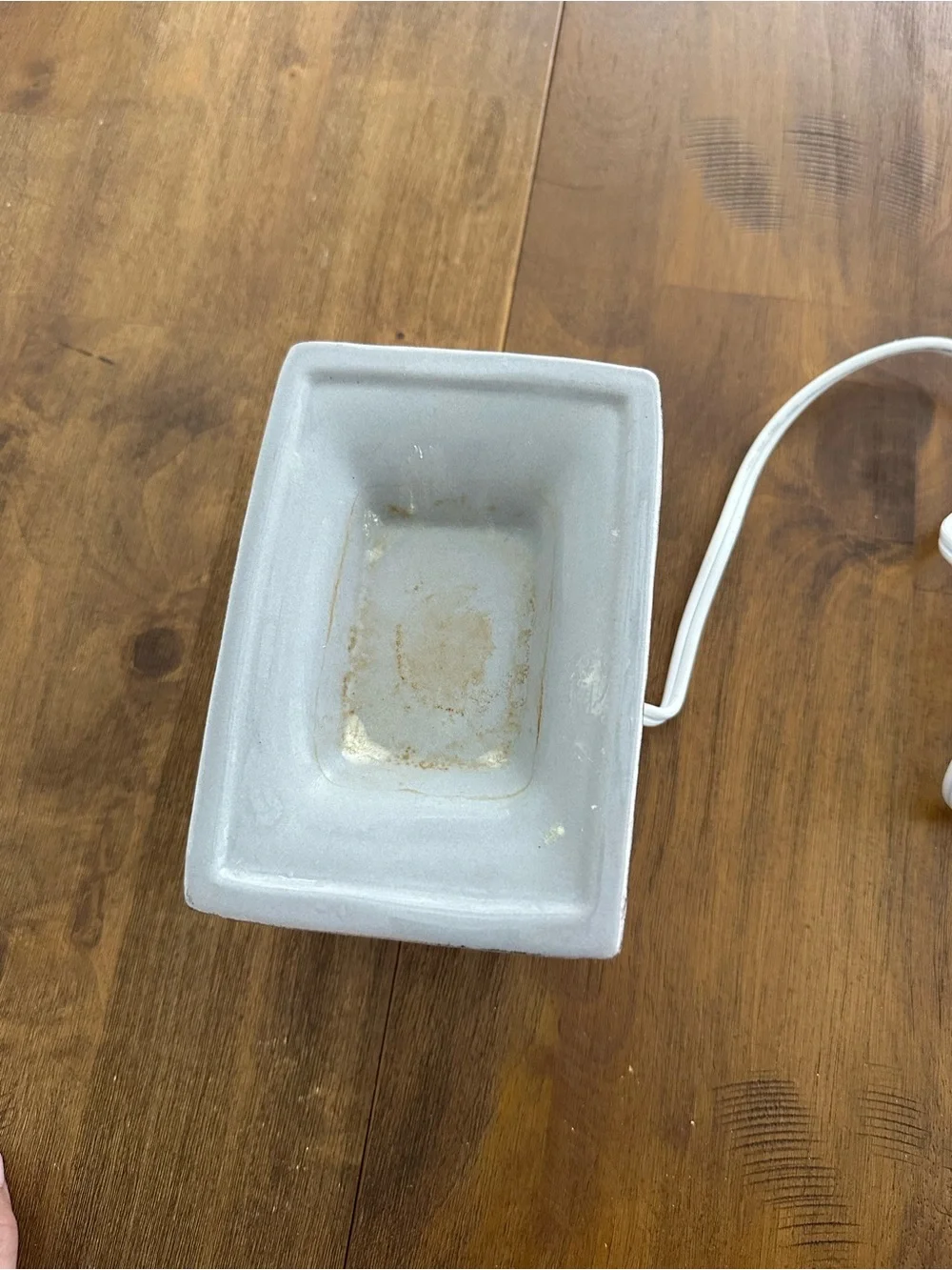 SCENTSY Rustic 'Home' Wax Melter in Weathered White and Light Blue